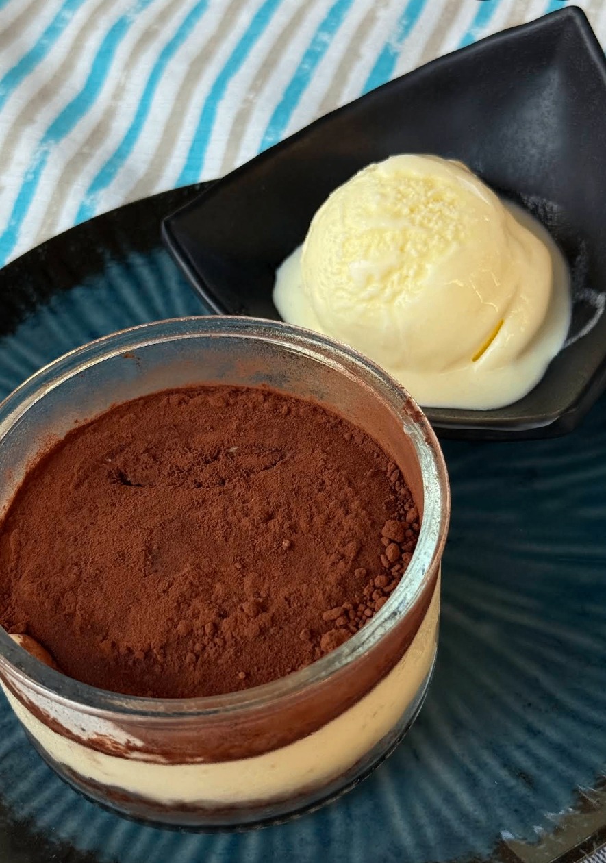 Tiramisù della casa, servito nel vasetto